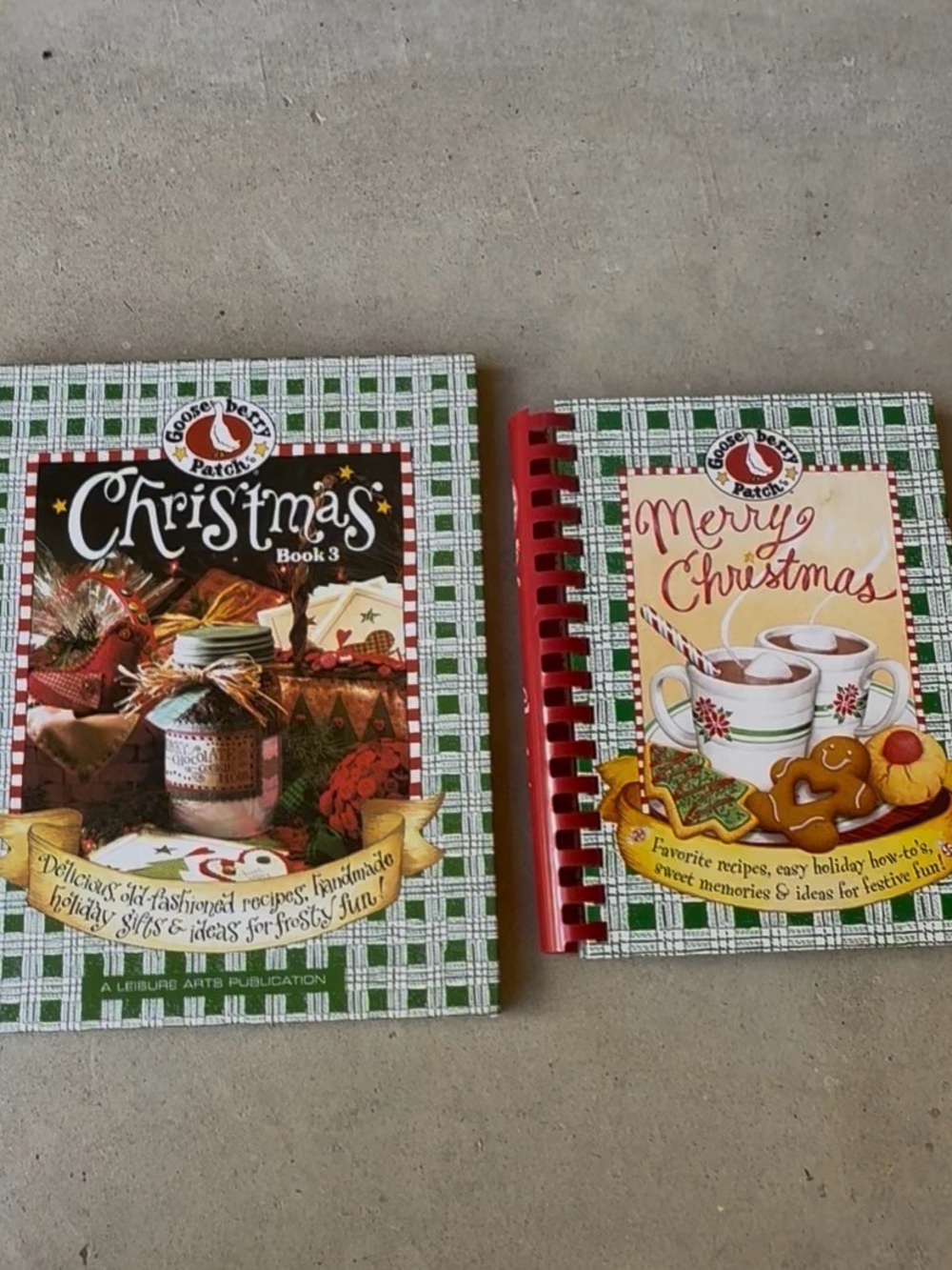 2 Vtg Gooseberry Patch Christmas Cookbook holiday recipes gifts country home